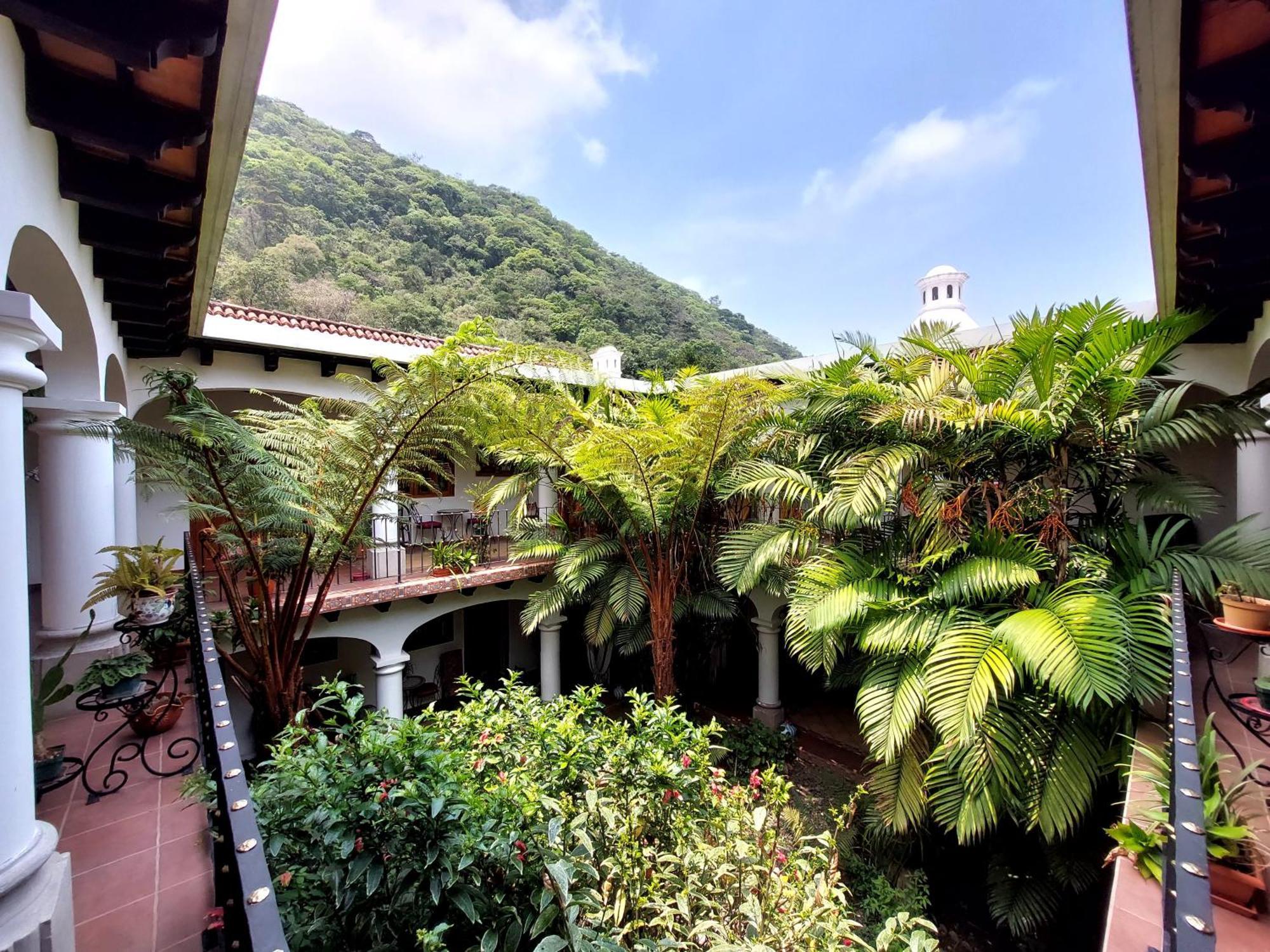 Hotel Y Jardines Casa Buho Antigua Exterior photo